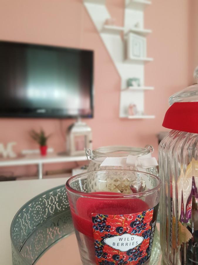 Apartmani Milutin Brodarica  Eksteriør billede